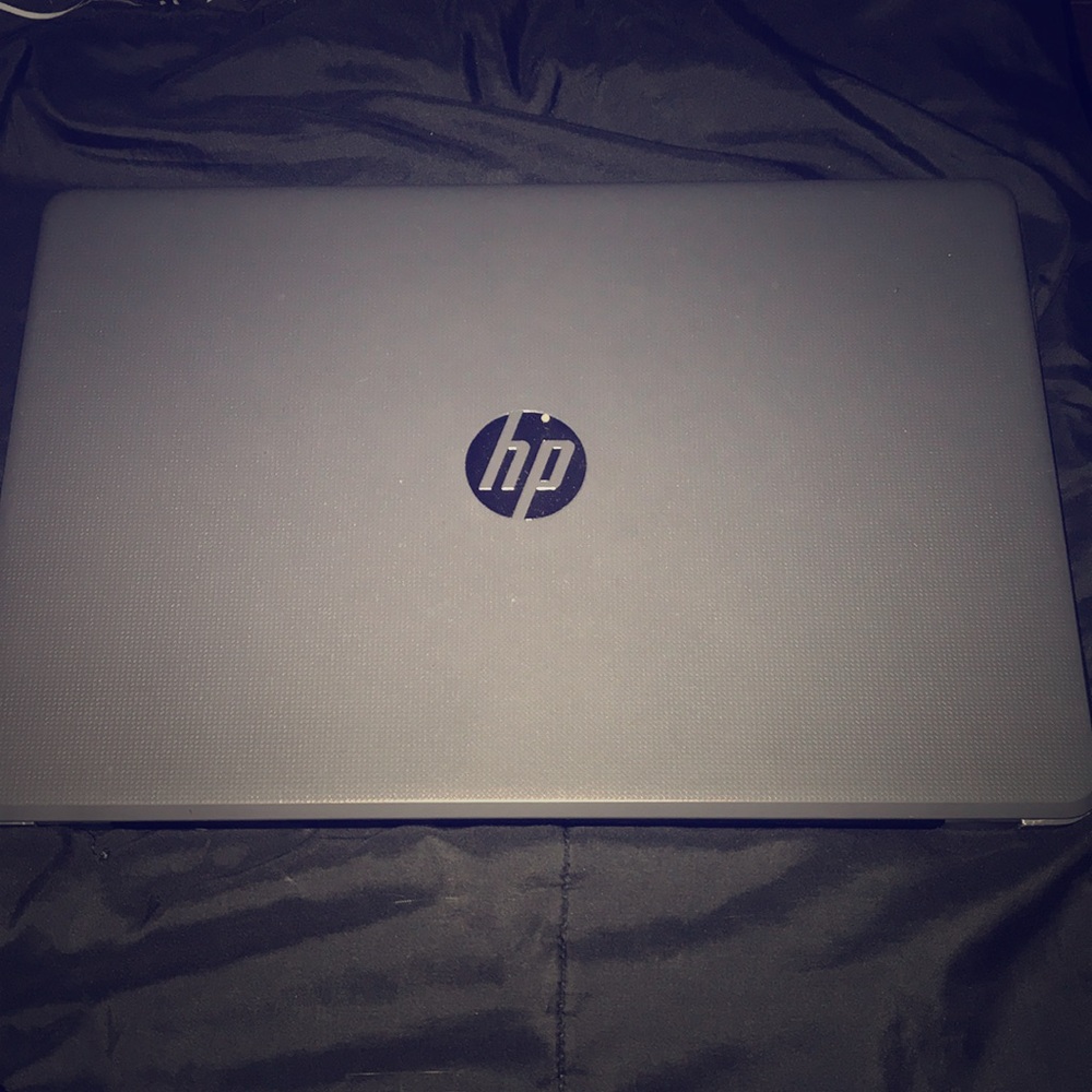 Laptop - Picture 1 of 1